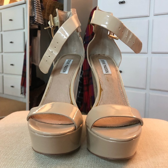 Steve Madden nude wedge - Picture 2 of 8